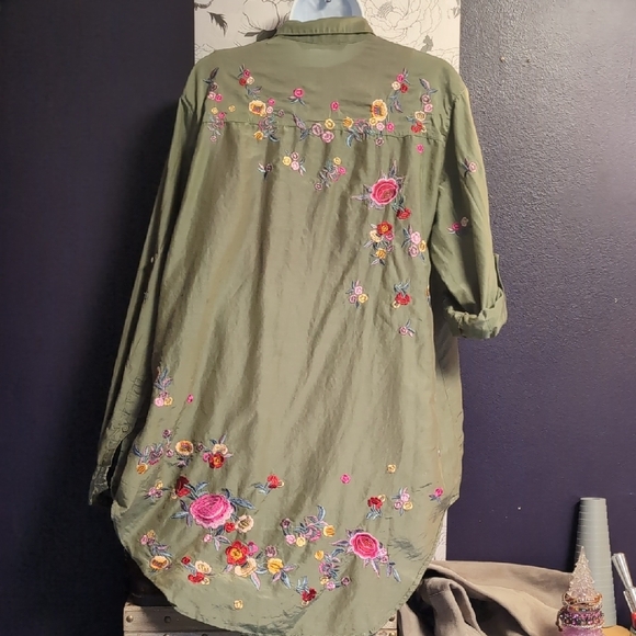 Zara Rainbow Floral Embroidered Button Down Shirt - Picture 8 of 11